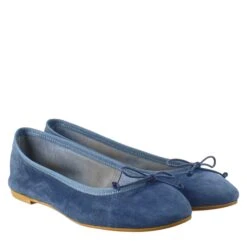 Light Blue Women's Ballet Flats In Smooth Leather, Unlined -Shoes Store ballerine leggere da donna in pelle 7216camoscioblu 7
